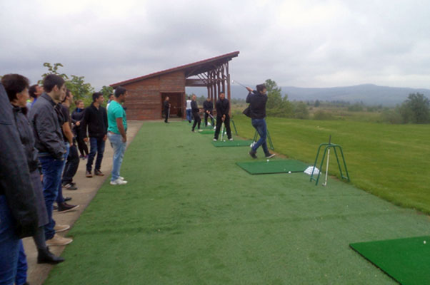 Golf club Ibar - premier four season resort and home of the first Nicklaus design golf in Bulgaria. Offers Real Estate villas by the golf course.